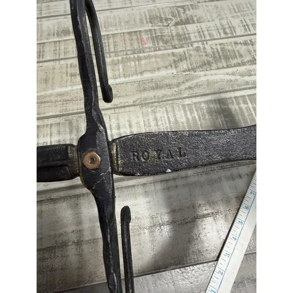 Vintage Cast Iron Royal Brand Umbrella Holder Hand Towel Rack Shell Victorian - Picture 5 of 9